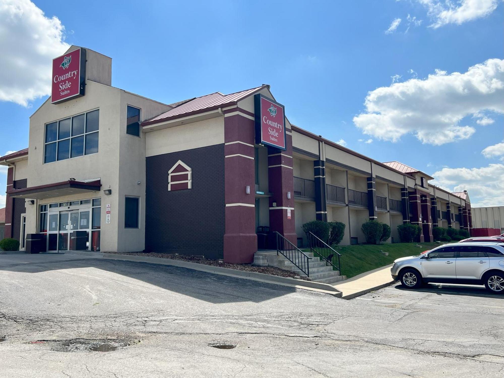 Countryside Suites Kansas City Independence I-70 East Sports Complex Hotel Exterior foto